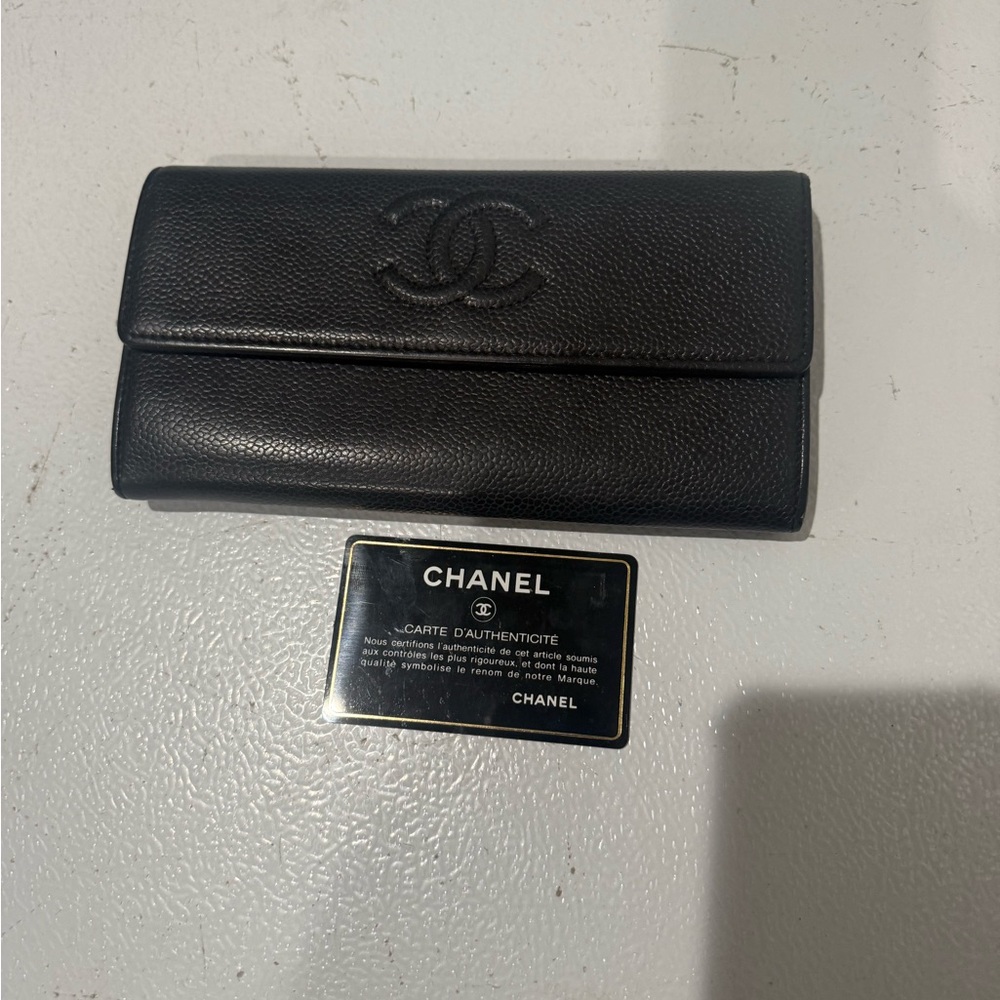 Authentic Chanel Caviar Timeless CC Large Gusset Flap Wallet (on chain) Black